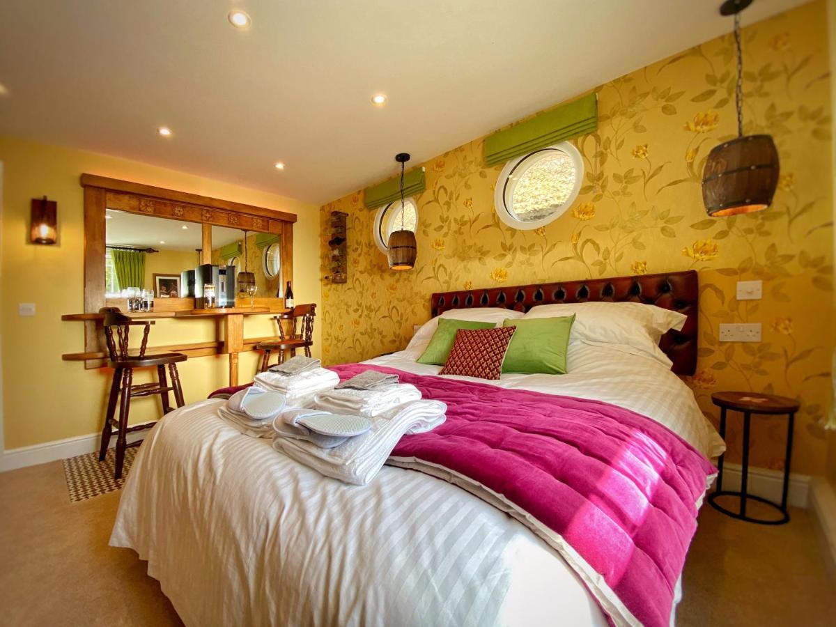 Hambrook House Canterbury - New Luxury Guest House With Espa Spa Complex Екстер'єр фото